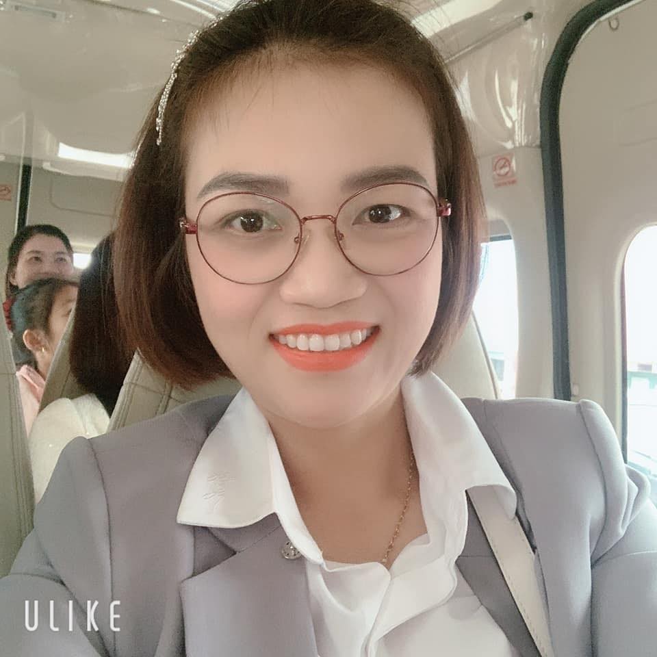 Phạm Thị Mai – Quản lý chất lượng, Công ty TNHH Dược phẩm Ánh Dương “Nhà máy dược phẩm của chúng tôi cần môi trường sạch sẽ, không bụi bẩn và Epoxy Đông Bắc đã đáp ứng xuất sắc. Sàn epoxy sáng, mịn, chống thấm tốt và rất dễ vệ sinh. Đội thi công làm việc khoa học, đúng kỹ thuật và hoàn thành sớm hơn kế hoạch. Chúng tôi rất hài lòng với chất lượng công trình và sẽ giới thiệu Epoxy Đông Bắc cho các đối tác trong ngành.”